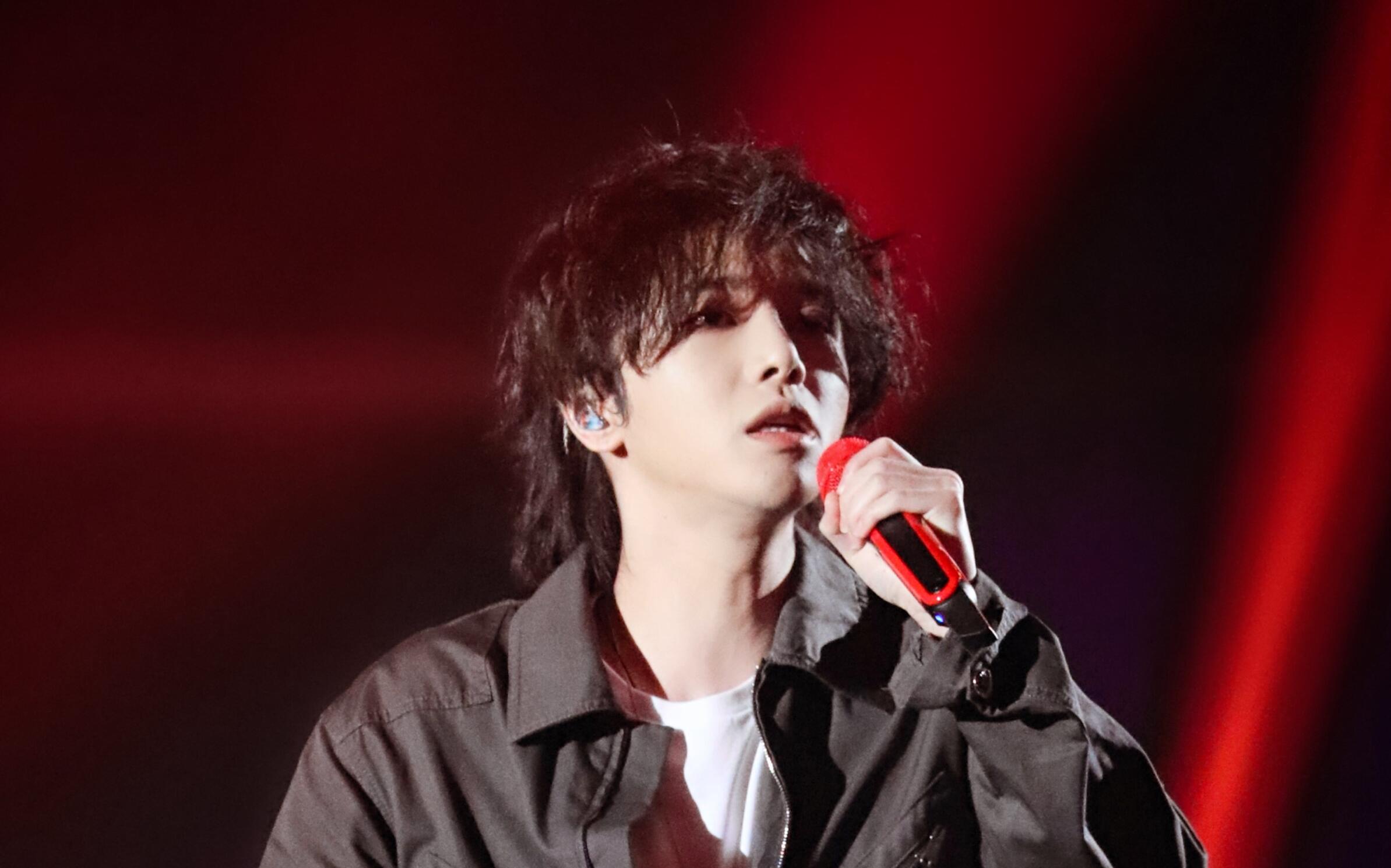 华晨宇最新歌曲，音乐时代之光闪耀登场